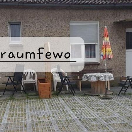 Einraum-Ferienwohnung 46M2 Eisenhuettenstadt-Diehlo Exterior foto